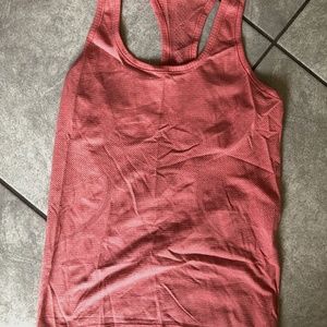 Lululemon Swiftly Racerback - Size 6